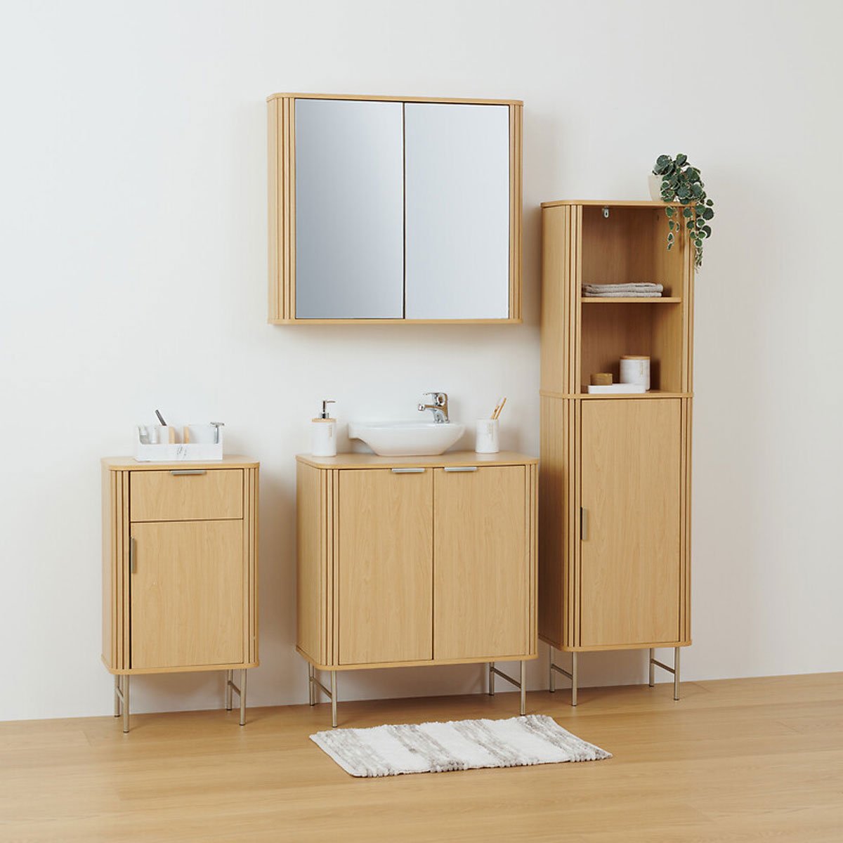 Arm&aacute;rio para lavat&oacute;rio com 2 portas LIORA castanho