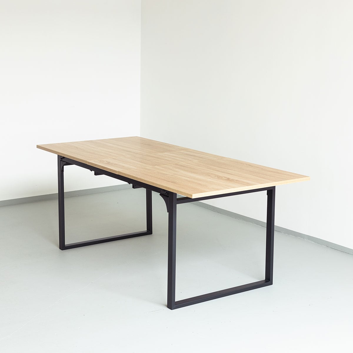 Mesa de jantar ALIAJ extens&iacute;vel em mdf e metal