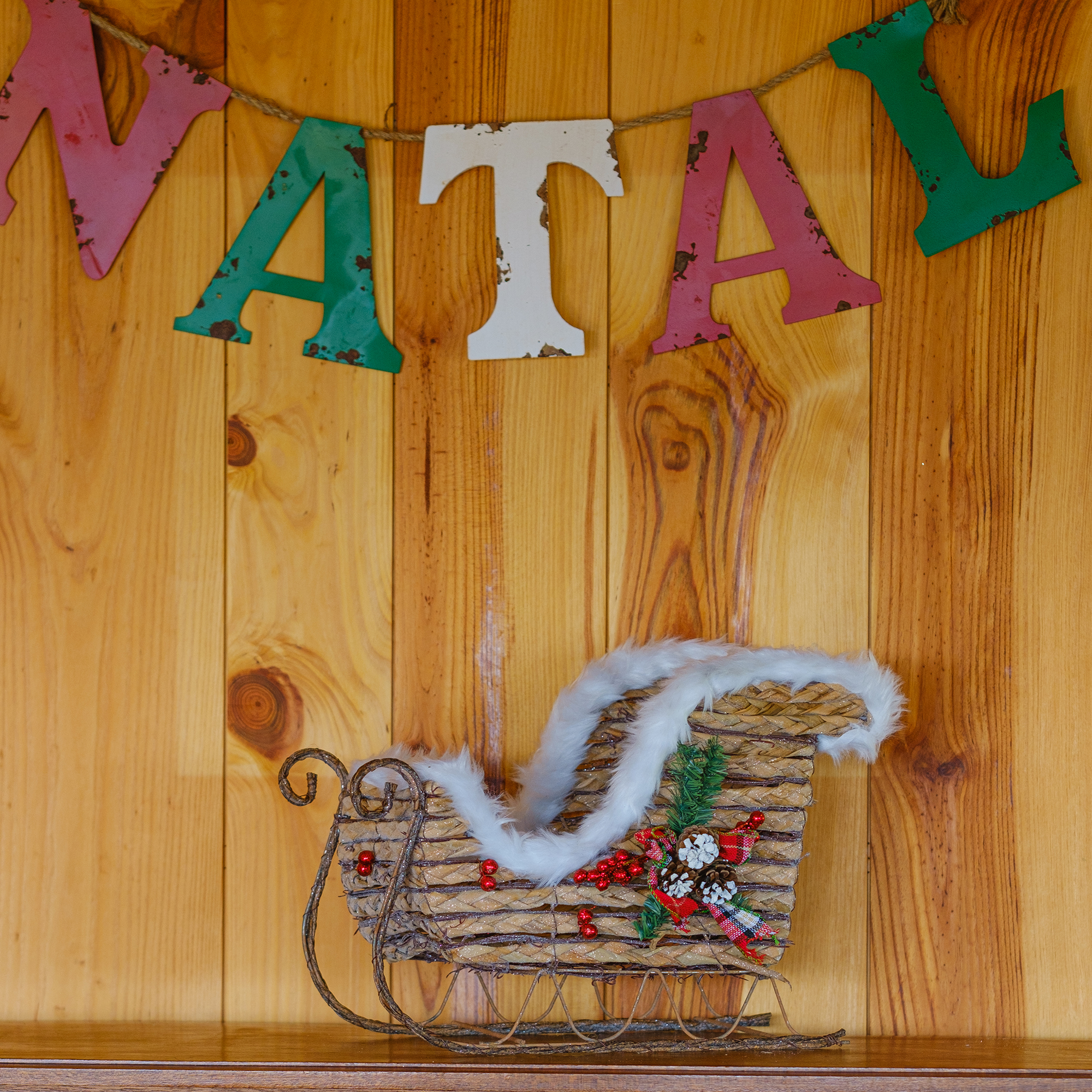 Trenó decorativo em madeira