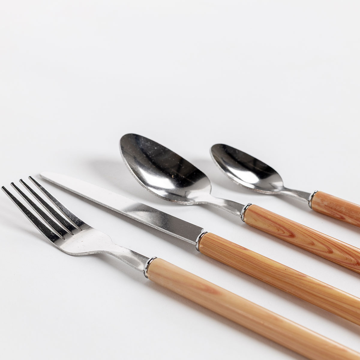 Faqueiro de 24 pe&ccedil;as AVA