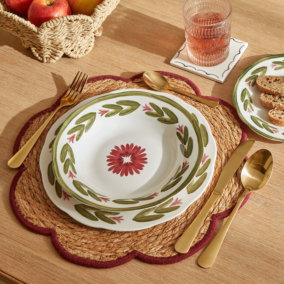 Prato de sobremesa MONA verde em porcelana 19cm