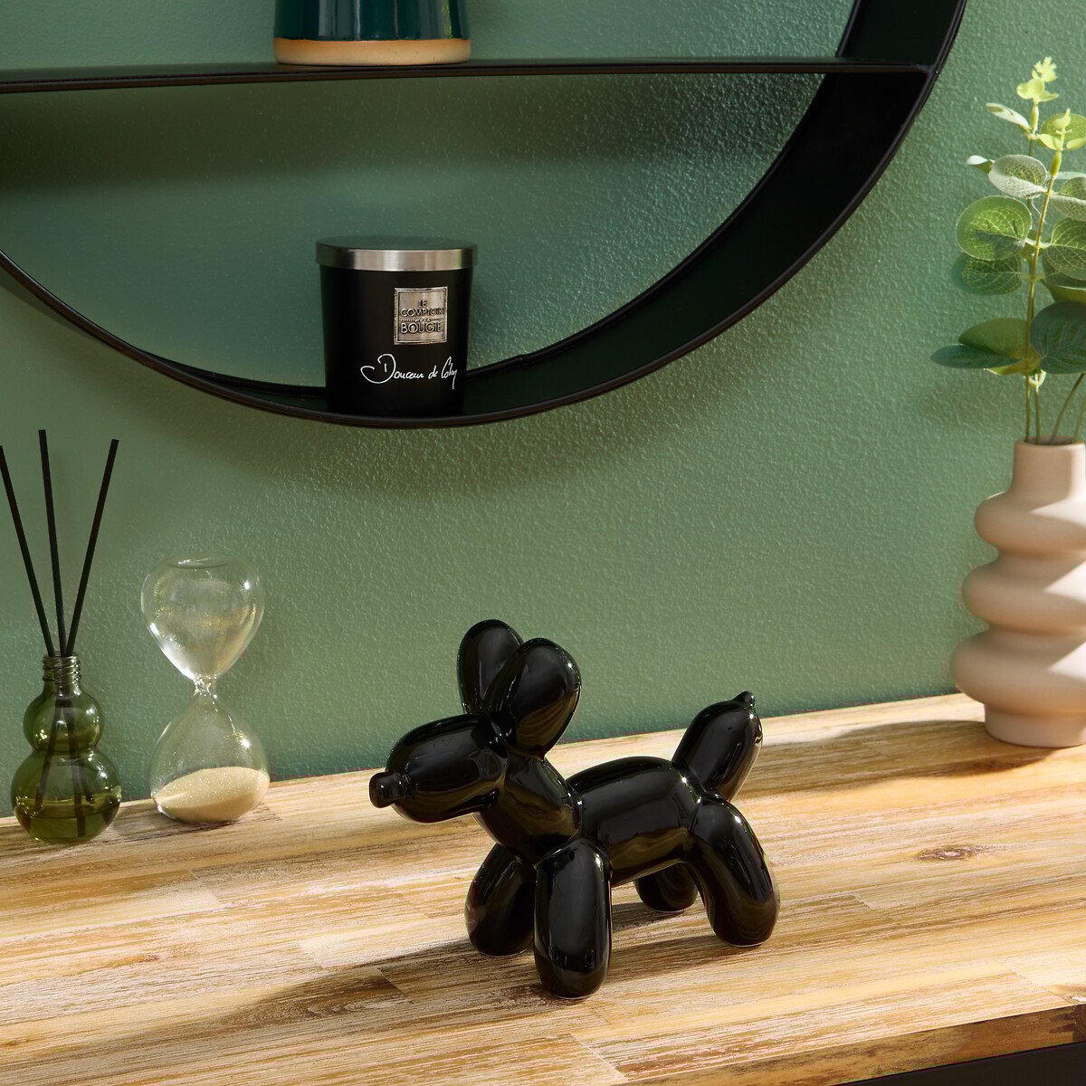 C&atilde;o decorativo THEO preto em cer&acirc;mica