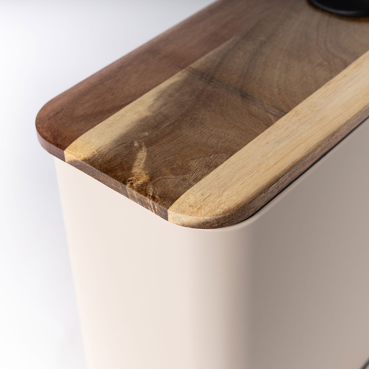 Balde wc com tampa em metal bege 5l