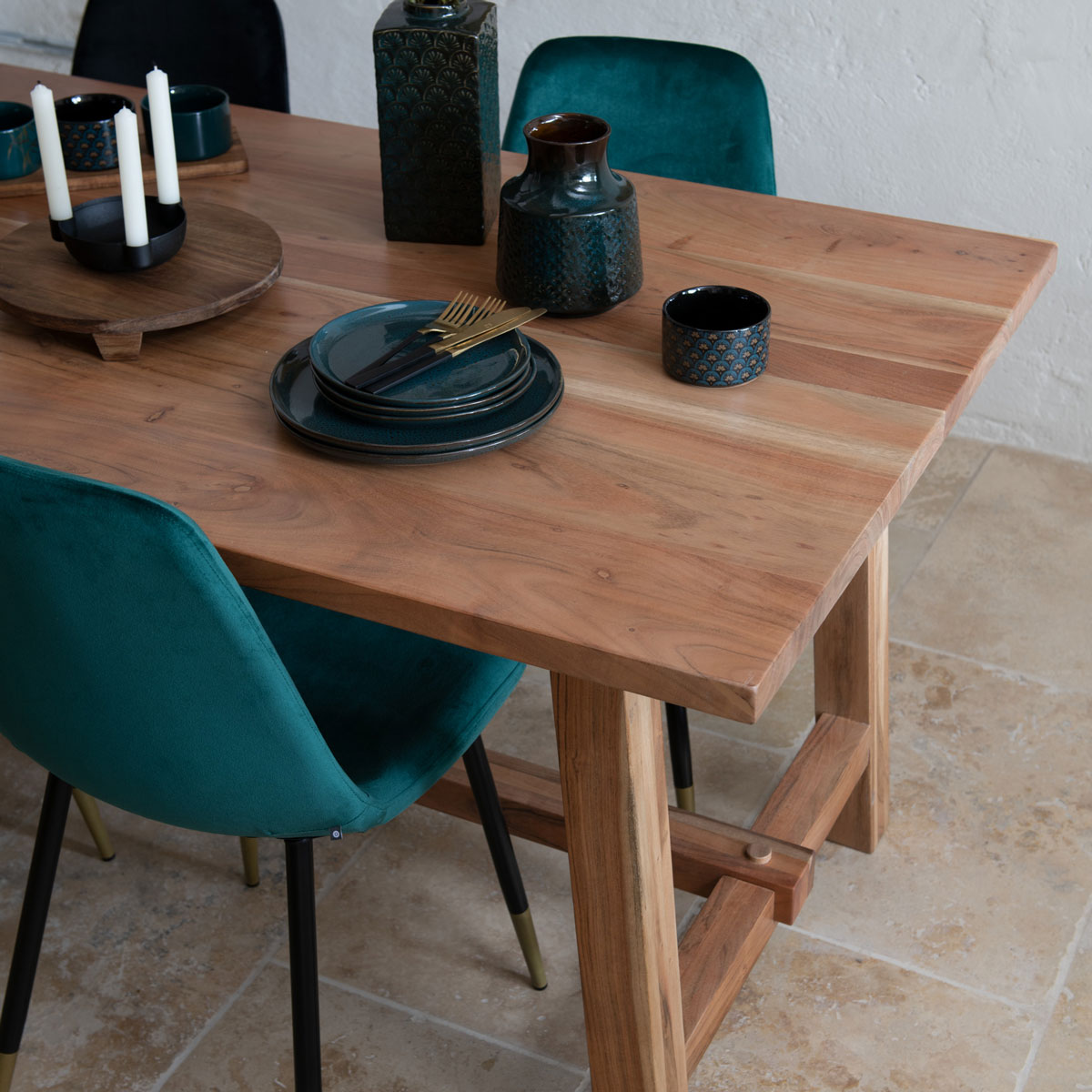 Casti&ccedil;al JIL preto em metal para 3 velas