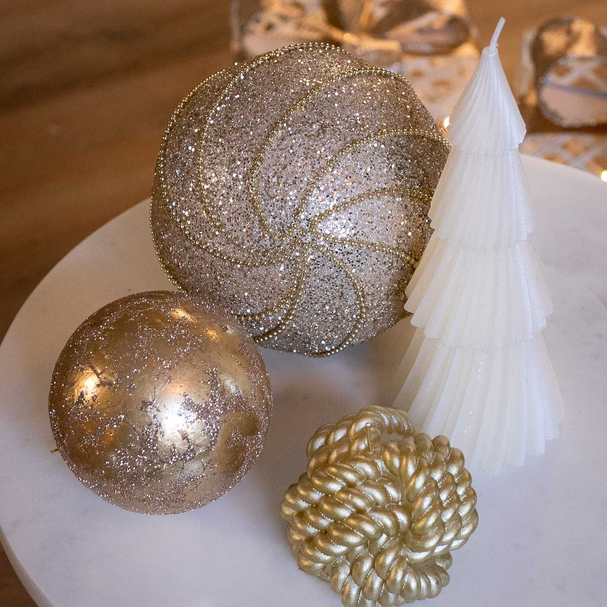 Bola decorativa dourada 10cm