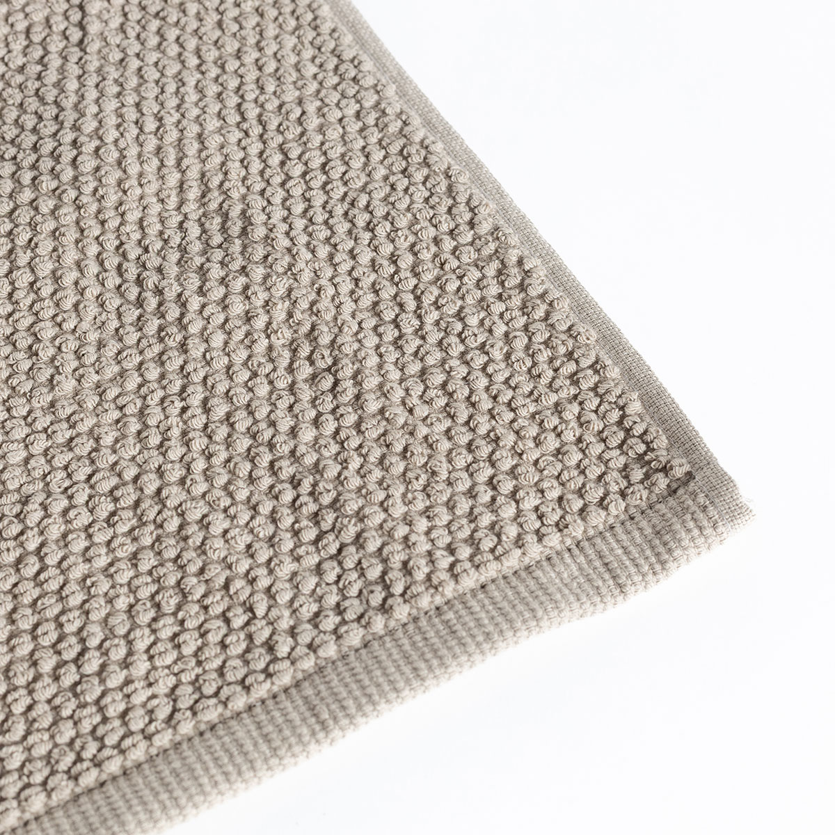 Tapete sa&iacute;da de banho ESSENZA castanho claro 50x70cm