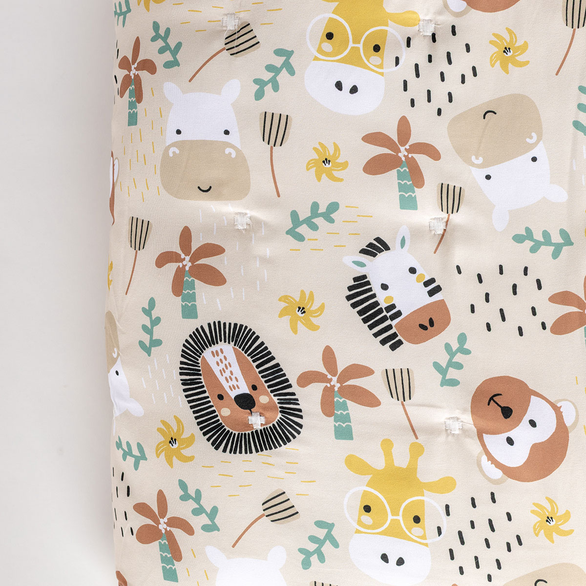 Edred&atilde;o multicolor em poli&eacute;ster 160x220cm