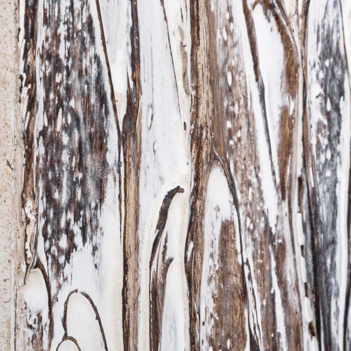 Espelho de parede com relevo 166cm