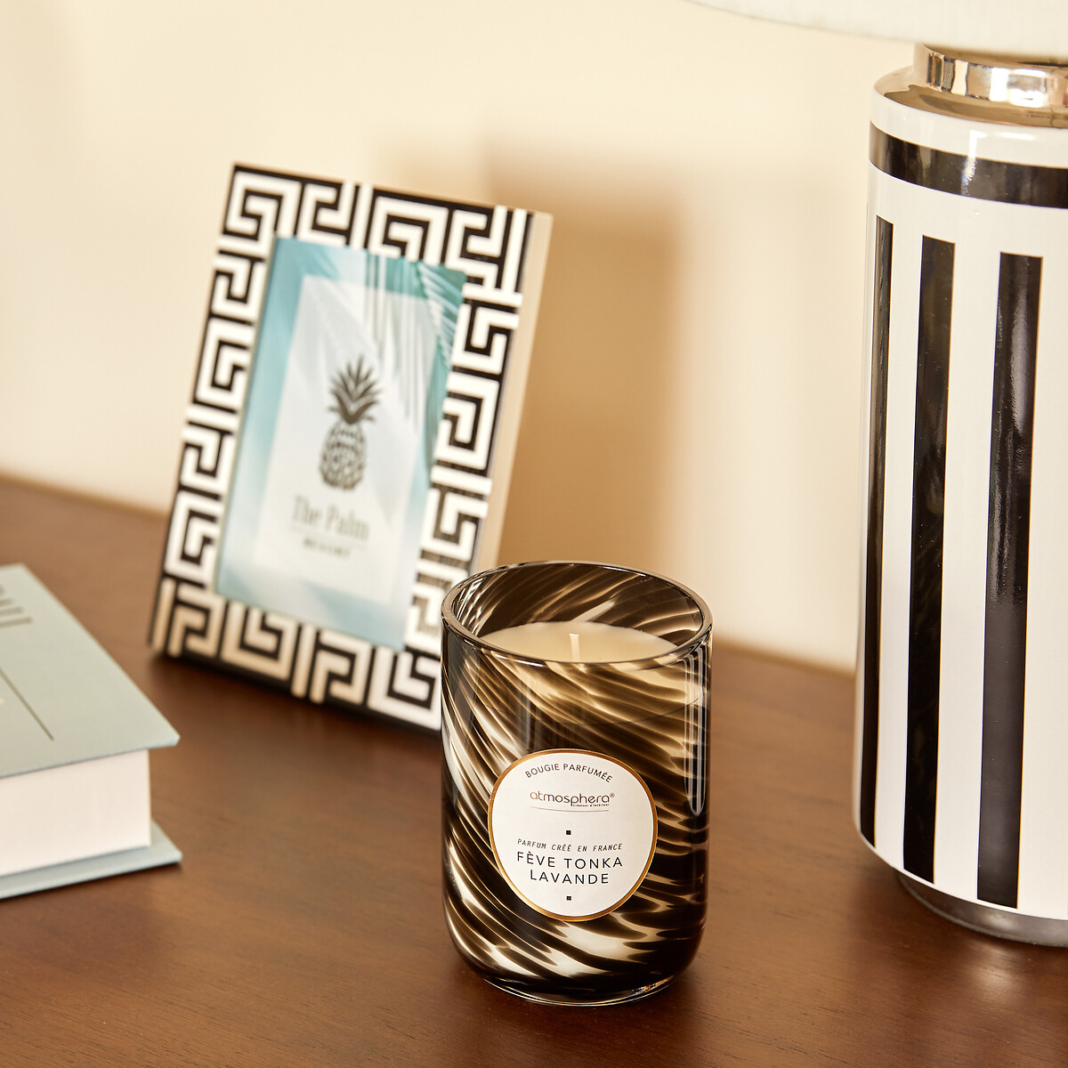 Vela perfumada tonka em frasco vidro 275g