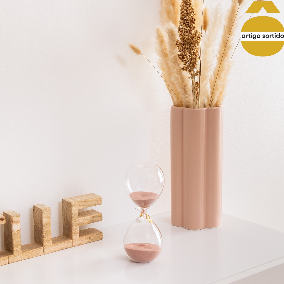 Ampulheta decorada em vidro