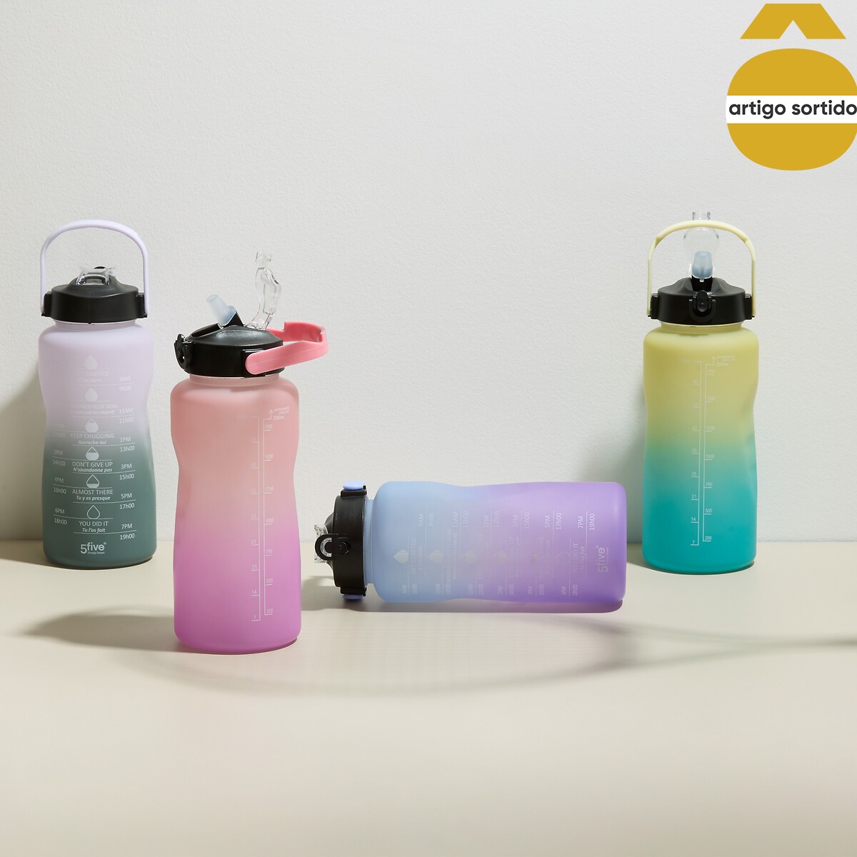Garrafa desportiva com palha multicolor 2l