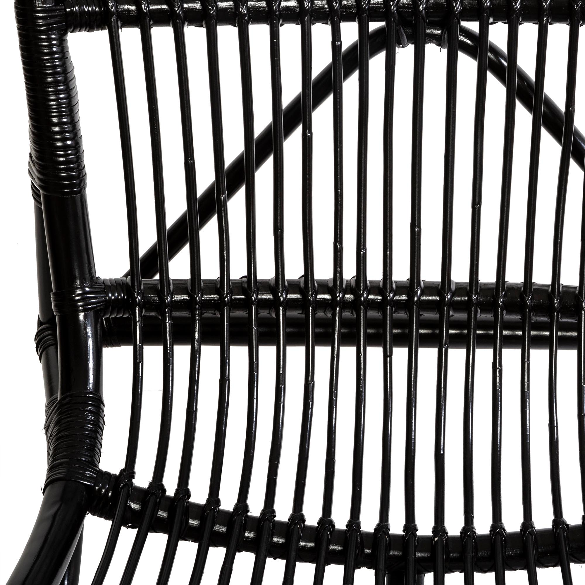 Cadeir&atilde;o Preto Em Rattan Tamara