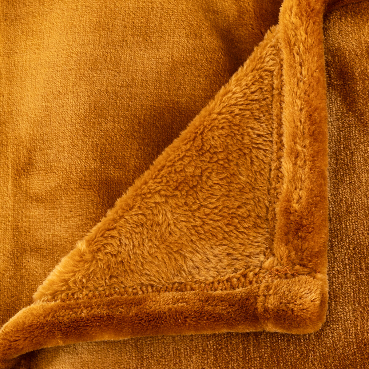 Manta CUDDLY ocre 130x180cm