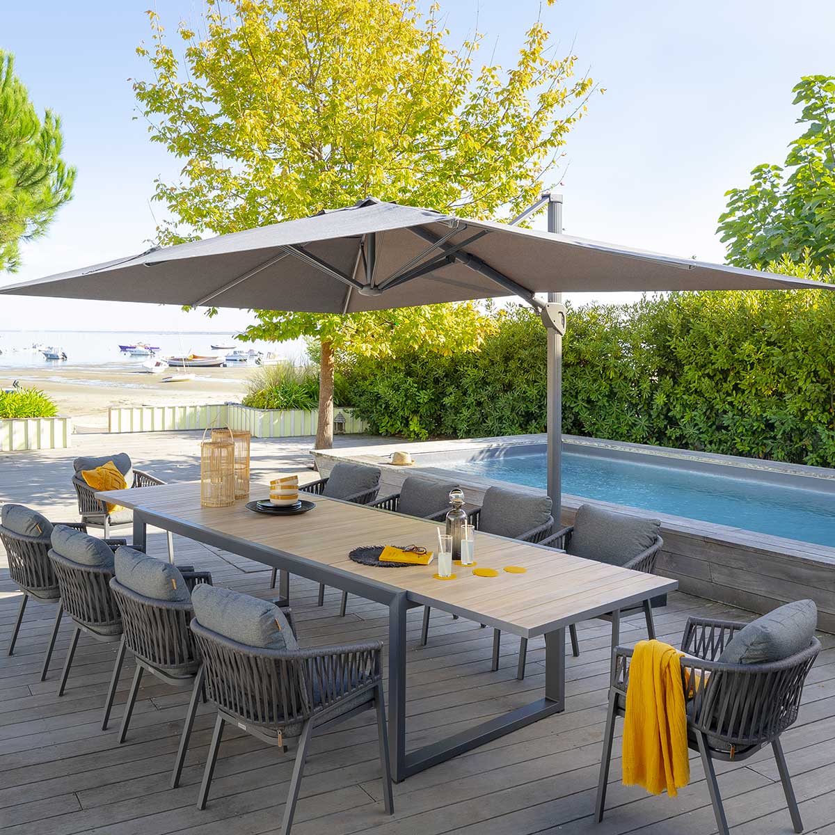 Mesa extens&iacute;vel corvo em alum&iacute;nio e madeira ac&aacute;cia 220-340cm