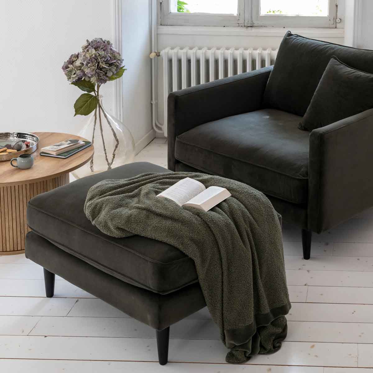 Poltrona CANDICE preta em veludo