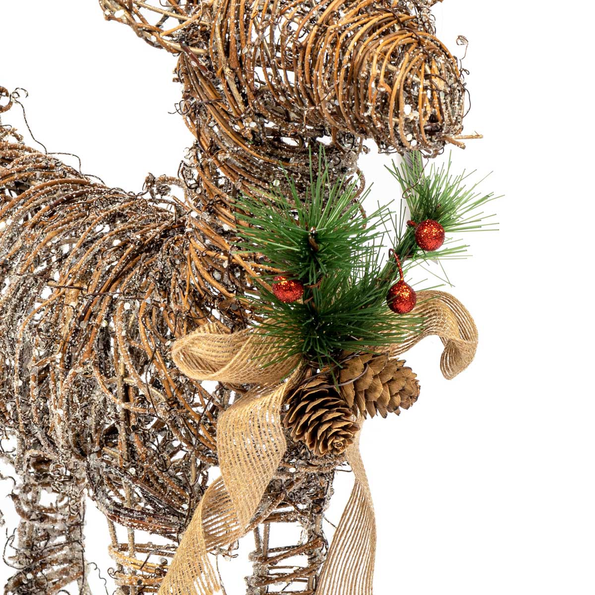 Rena Decorativa Com Ramos, Pinhas E La&ccedil;o