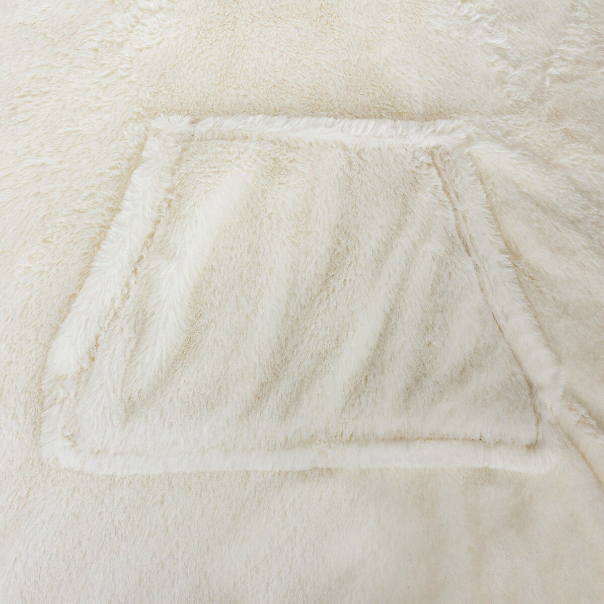 Manta poncho de pelo suave branco