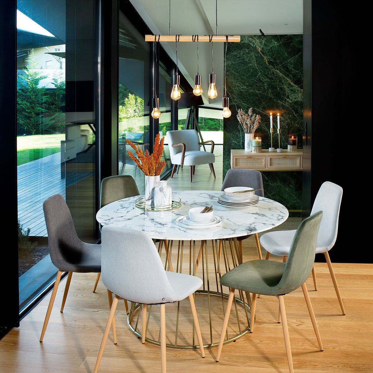 Mesa de jantar redonda com tampo efeito mármore,  Mesa de jantar redonda com tampo efeito mármore