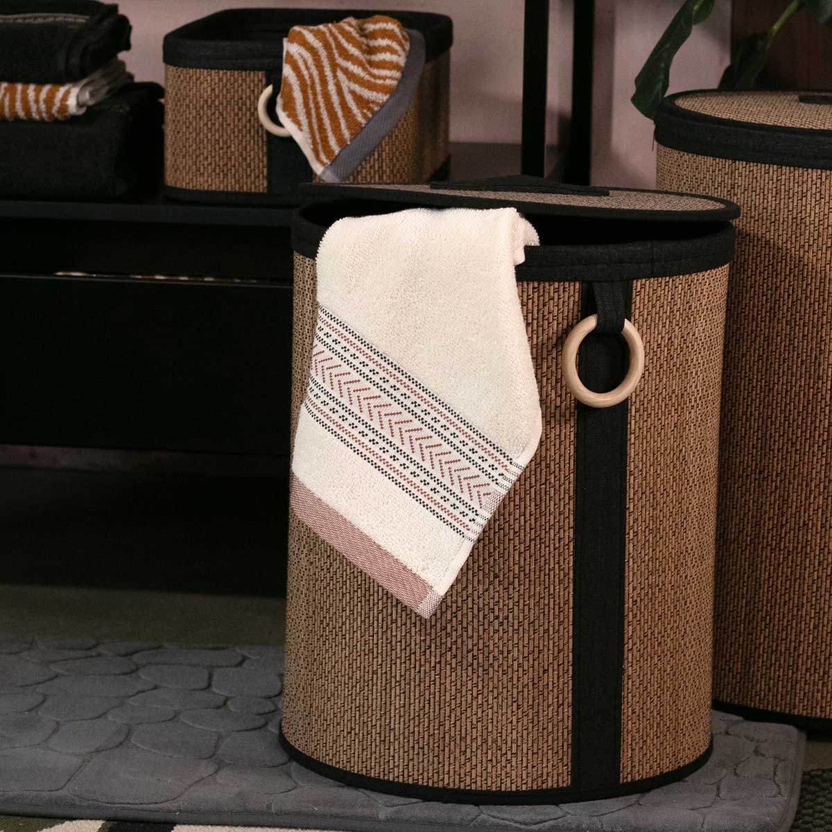 Cesto wc em bambu com tampa e alça de madeira 29cm