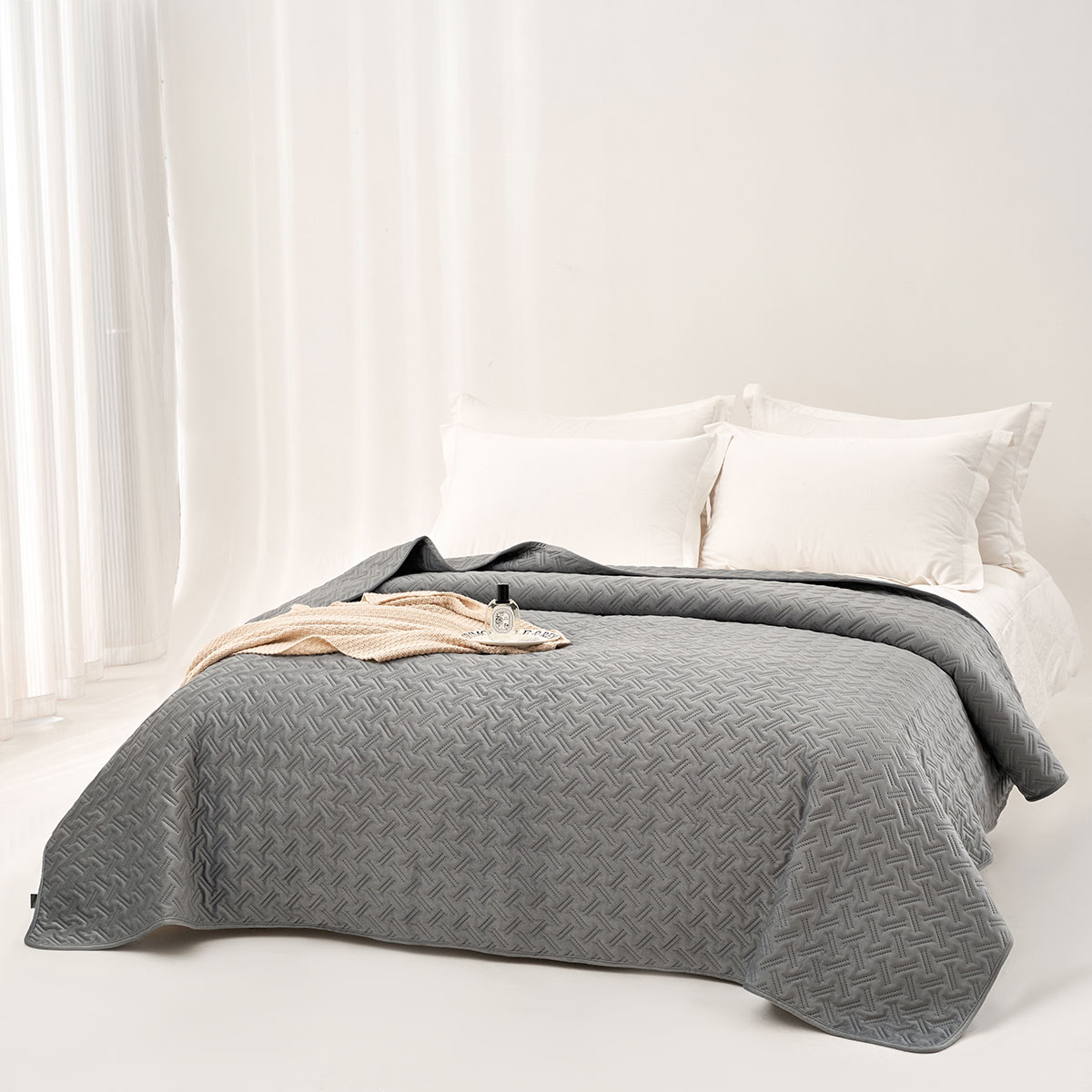 Edredão BISTROL cinza 220x240cm