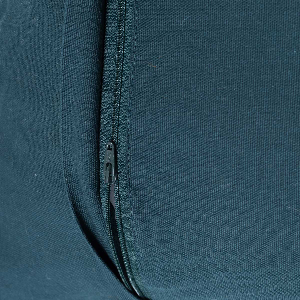 Almofada DOLCE RIVIERA cinza bordada 55x55cm