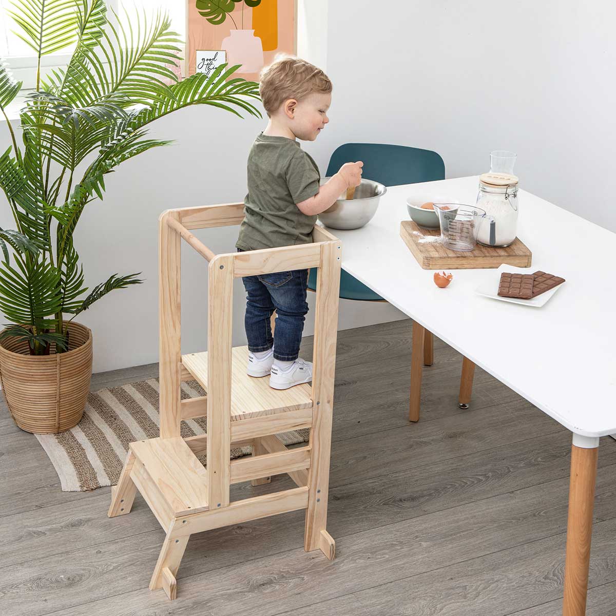 Banco observat&oacute;rio montessori em madeira pinho