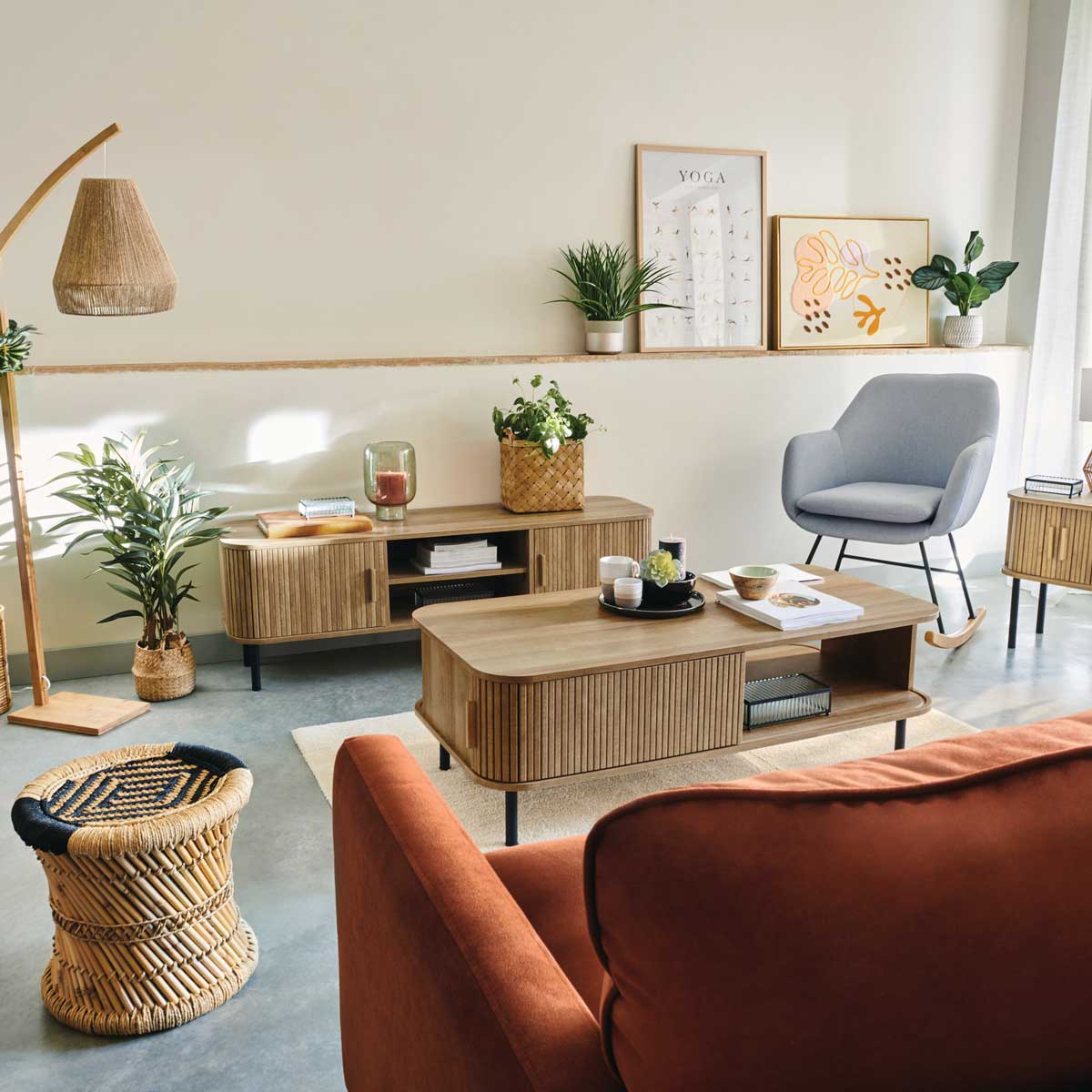 Banco castanho em bambu 38cm