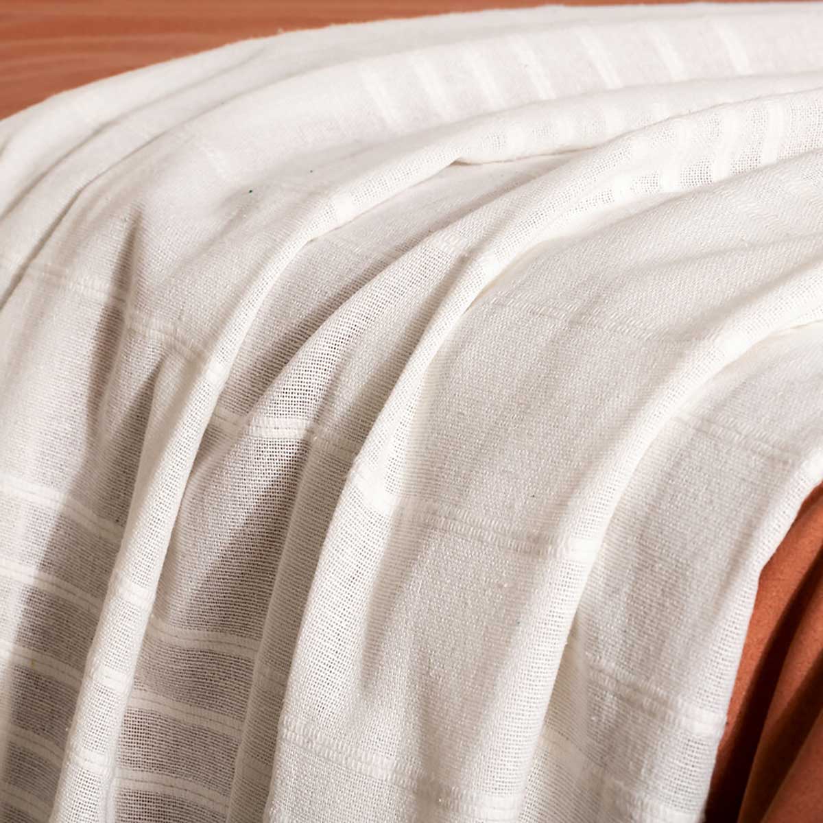 Manta com franjas cru 230x250cm