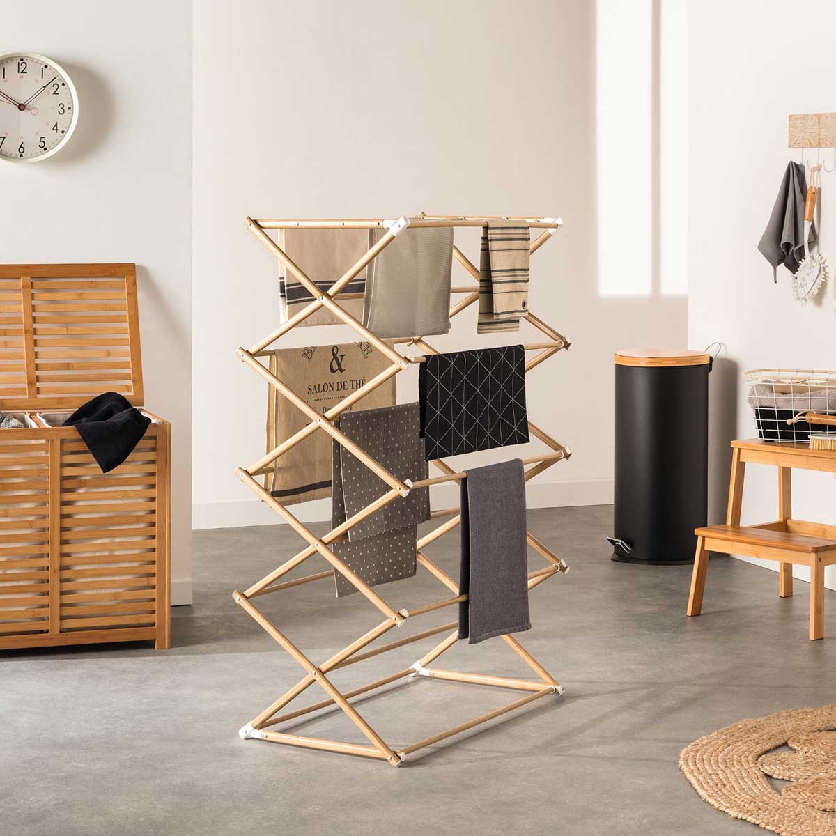 Banco escada com 2 degraus em bambu