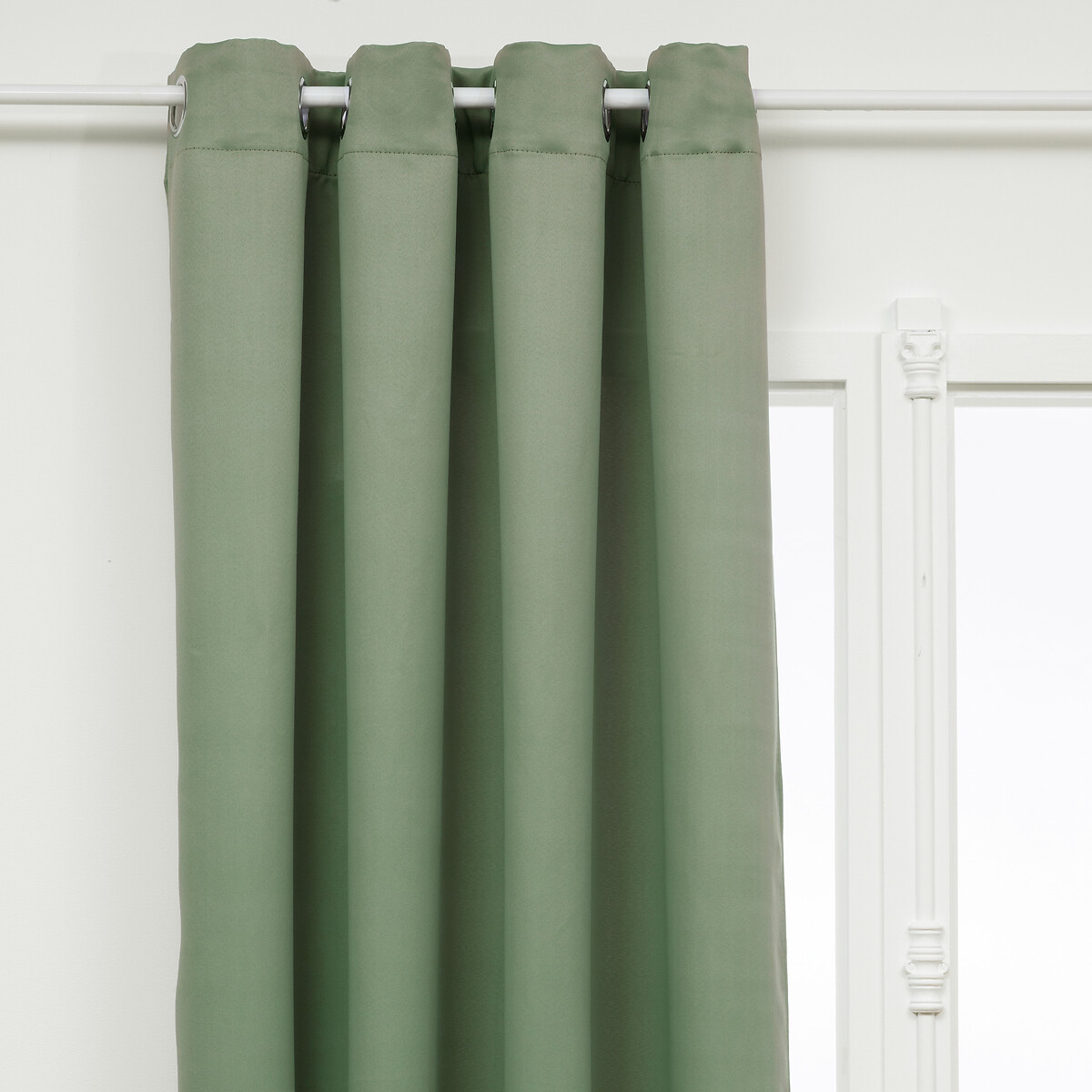 Conjunto de 2 cortinas opacas verde celad&oacute;n 135x240cm