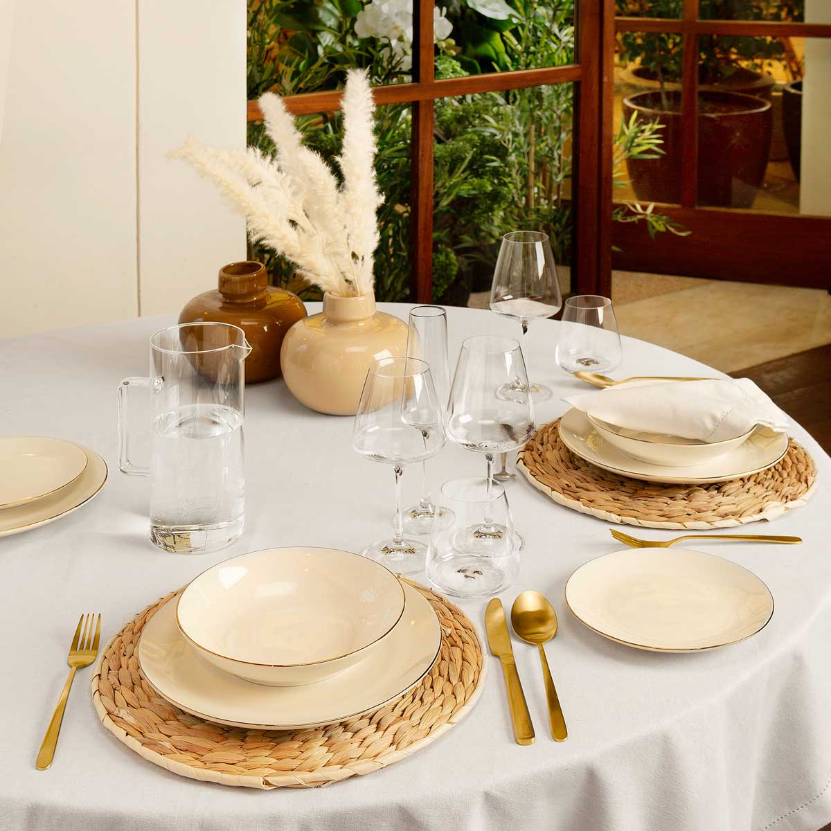 Prato de sobremesa PETIT SALON branco com beira dourada 19cm