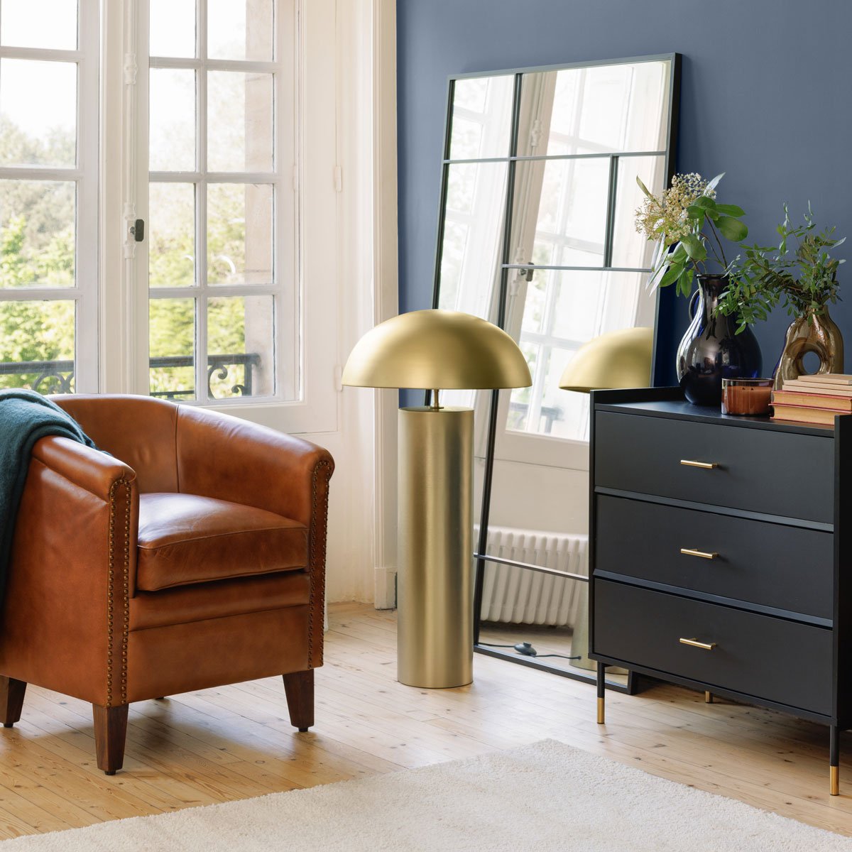 Candeeiro de p&eacute; ULYSSE dourado em metal 97cm