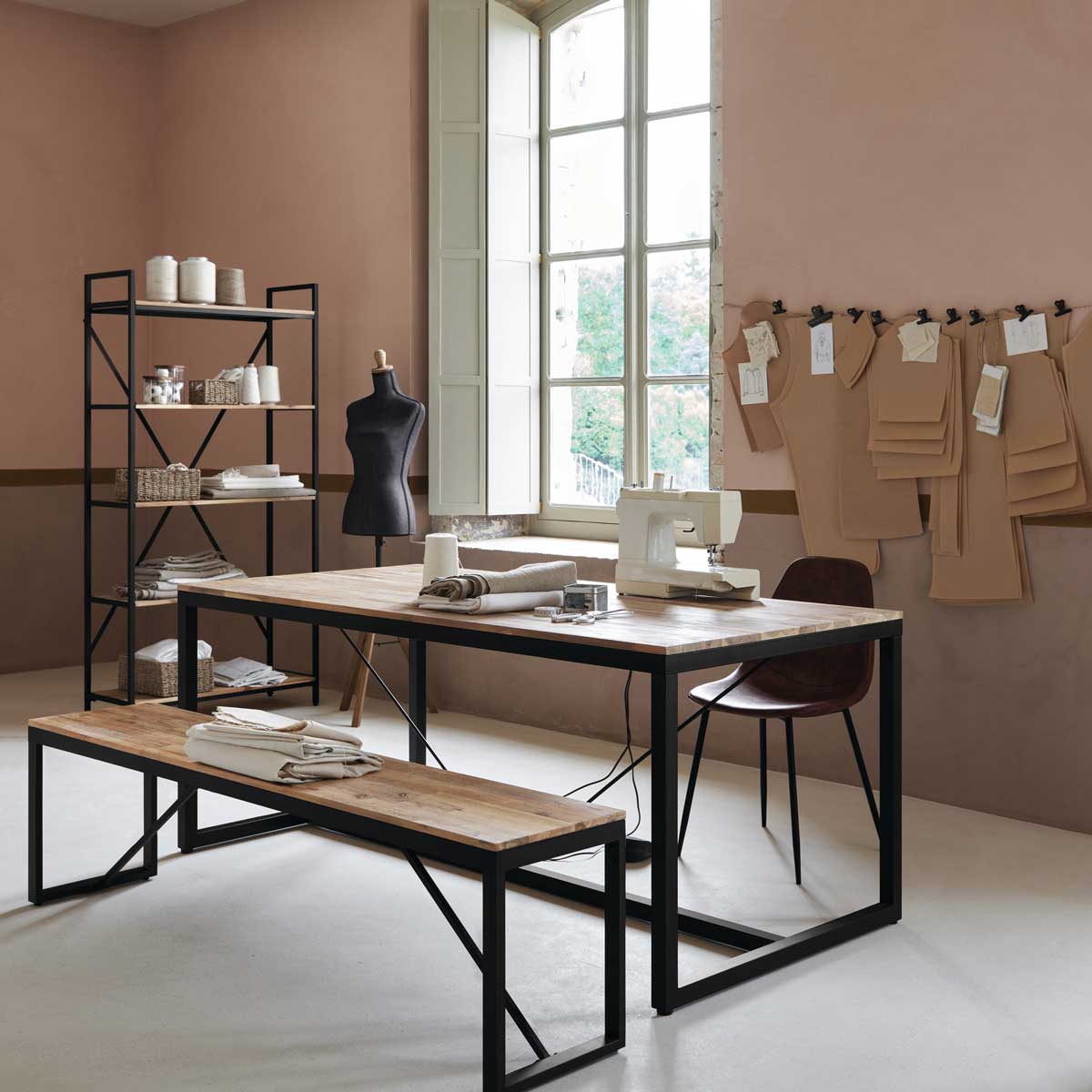 Cadeira VLADI castanha efeito de pele