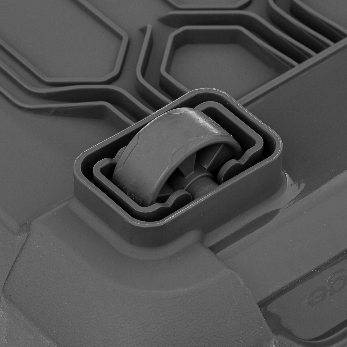 Caixa de arruma&ccedil;&atilde;o preta 55l