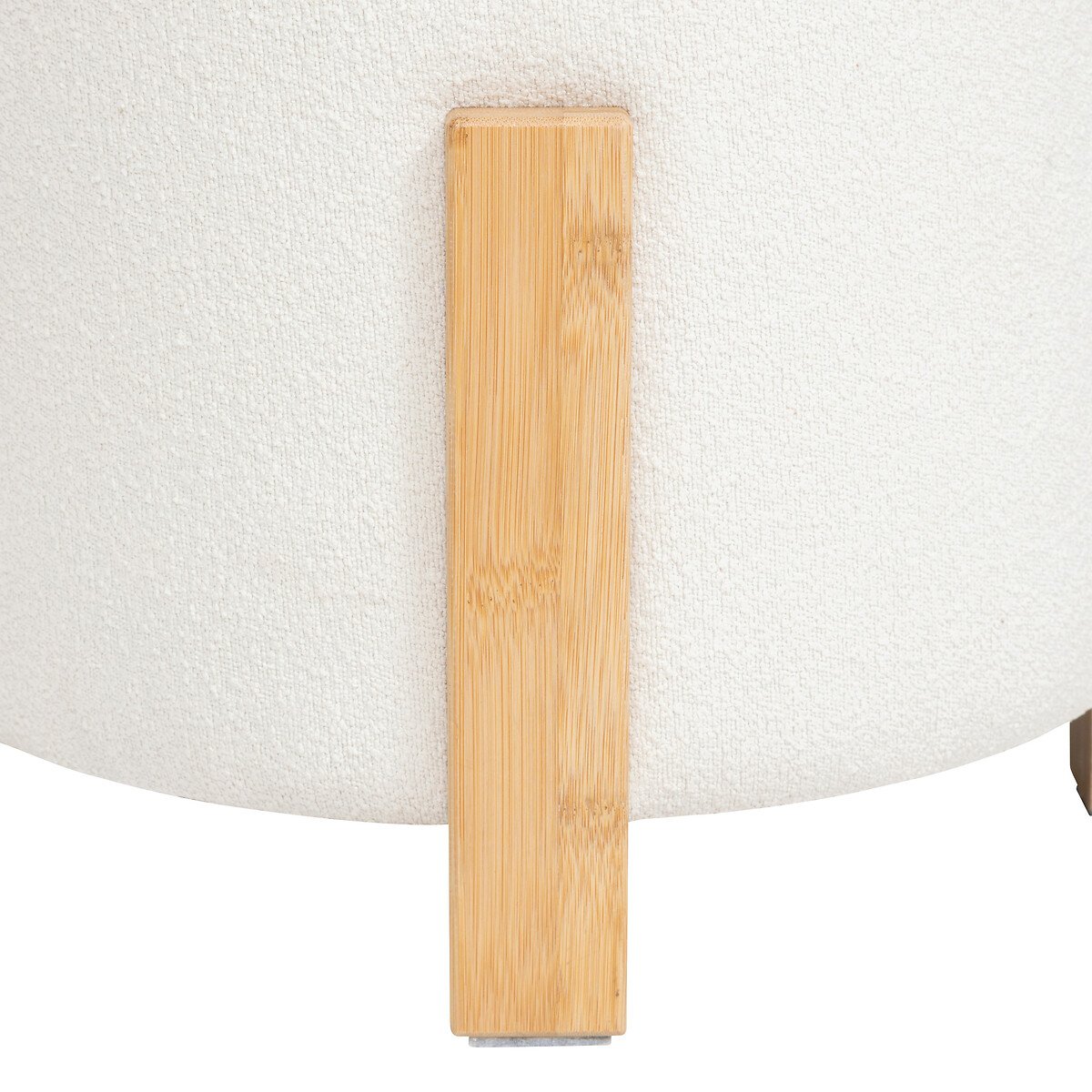 Banqueta BANSA branco com p&eacute;s de bambu