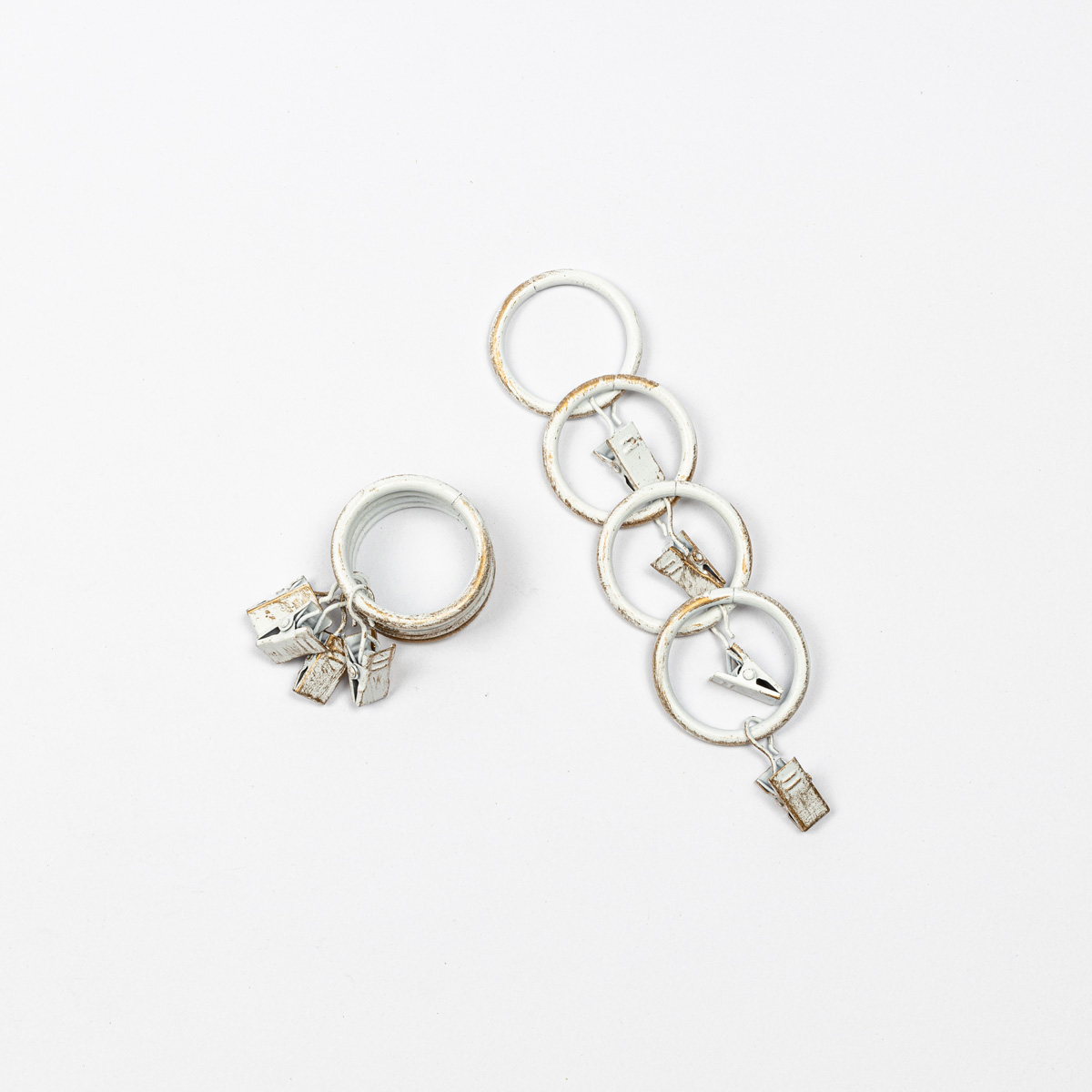 Conjunto de 8 argolas com mola branca e dourada