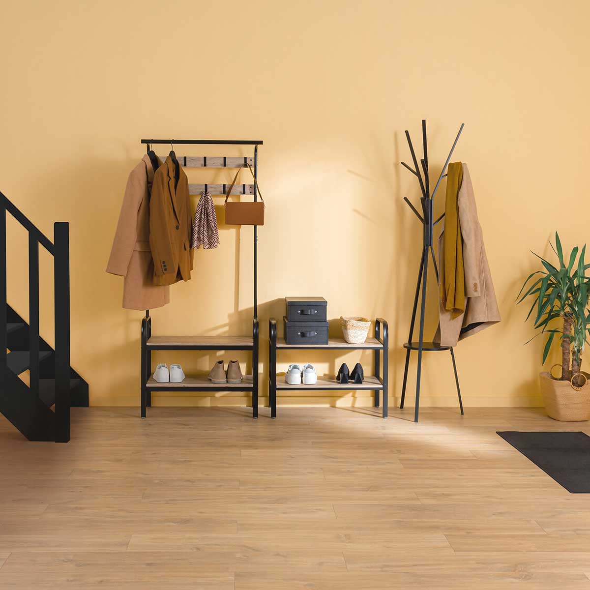 Cabide com sapateira JANO