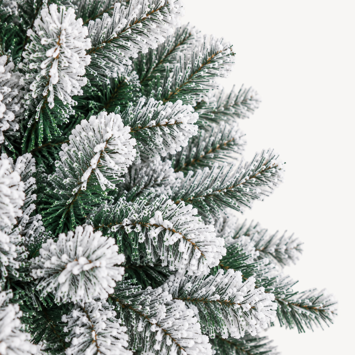 &Aacute;rvore de natal FLOQUE verde com efeito neve 150cm