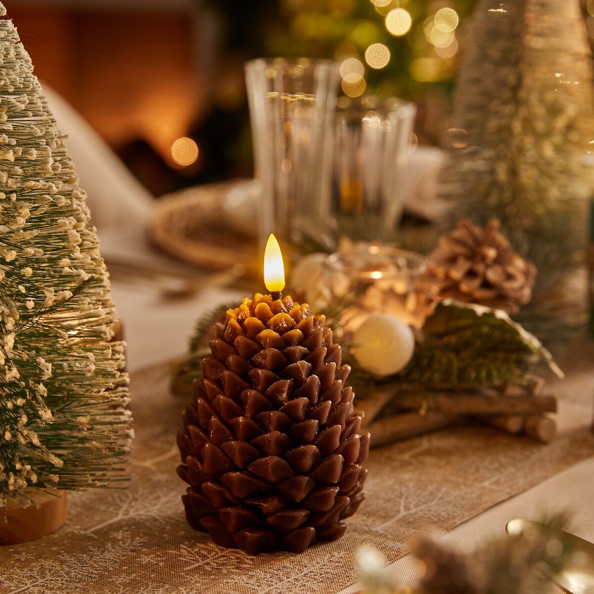 Vela pinha led castanho 13cm