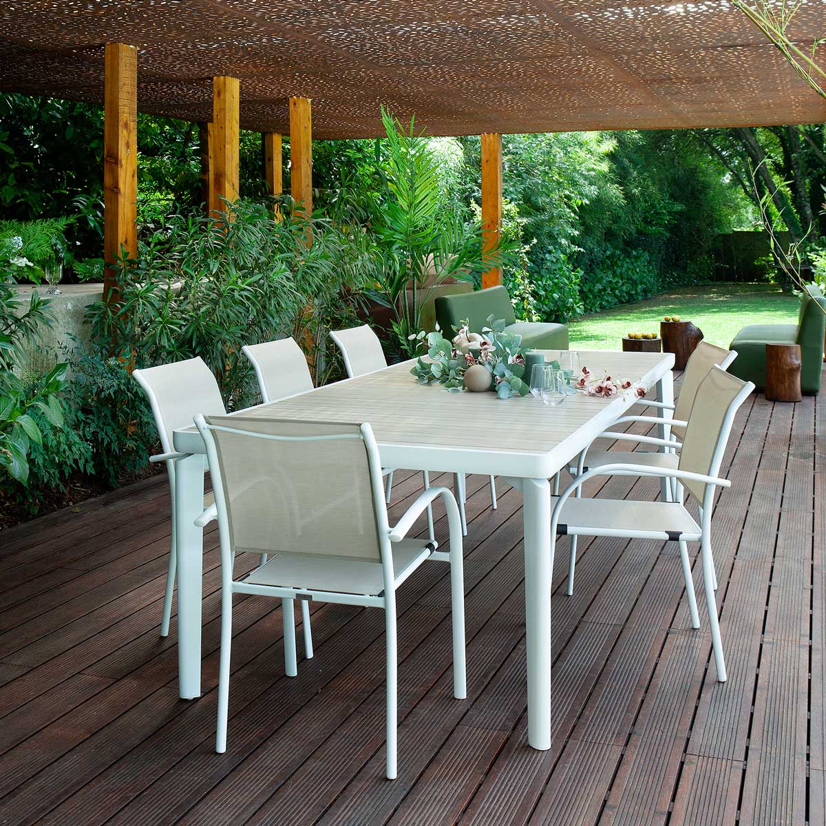 Conjunto de mesa fixa IBAIA e 6 cadeiras PIAZZA