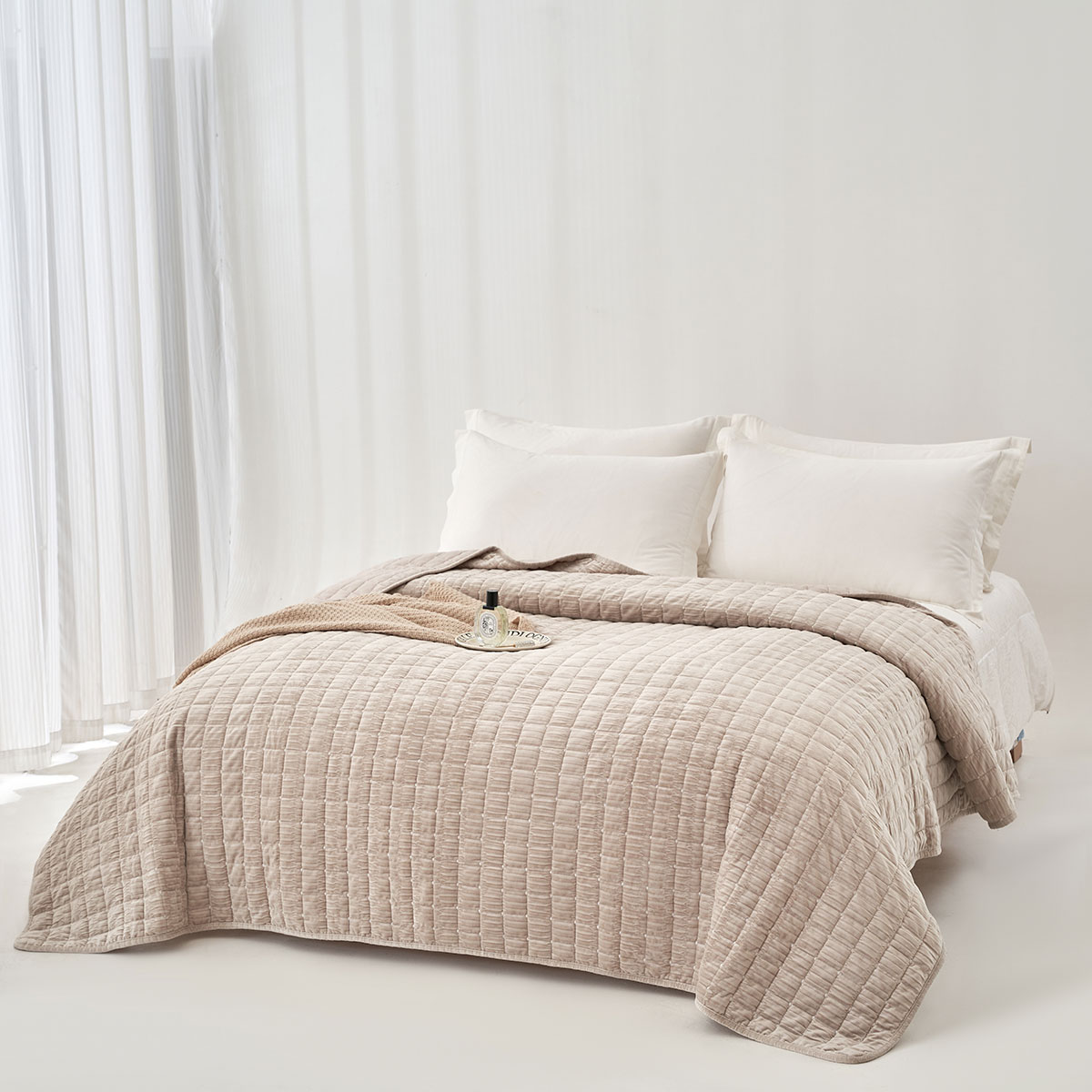 Edredão SEATTLE cinza em veludo 240x260cm