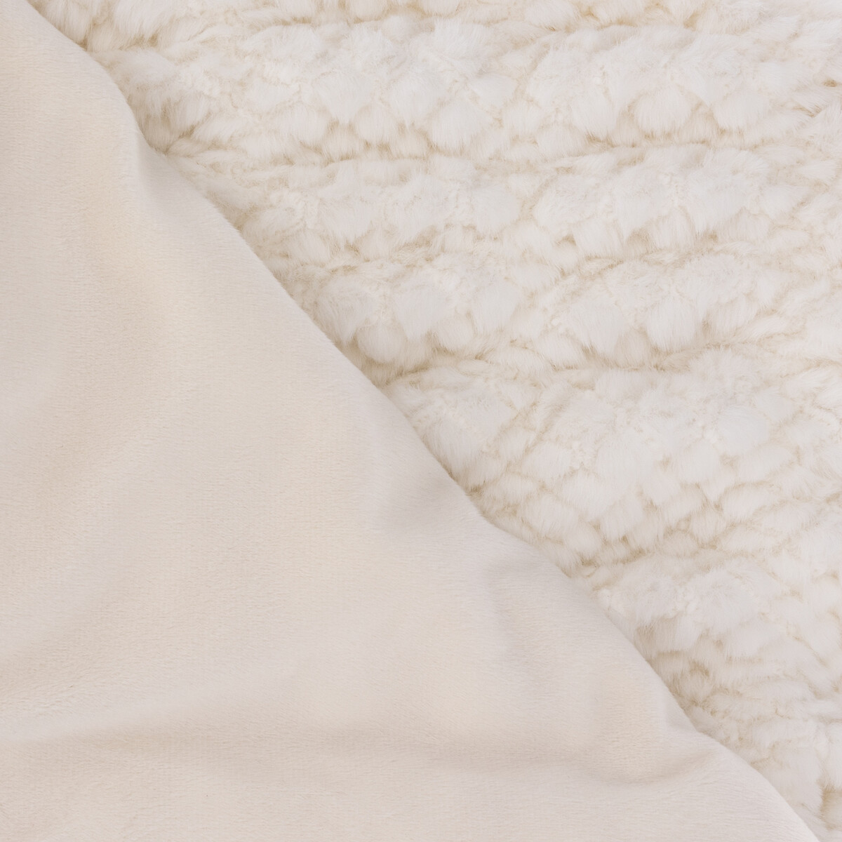 Manta bege efeito bordado 125x150cm