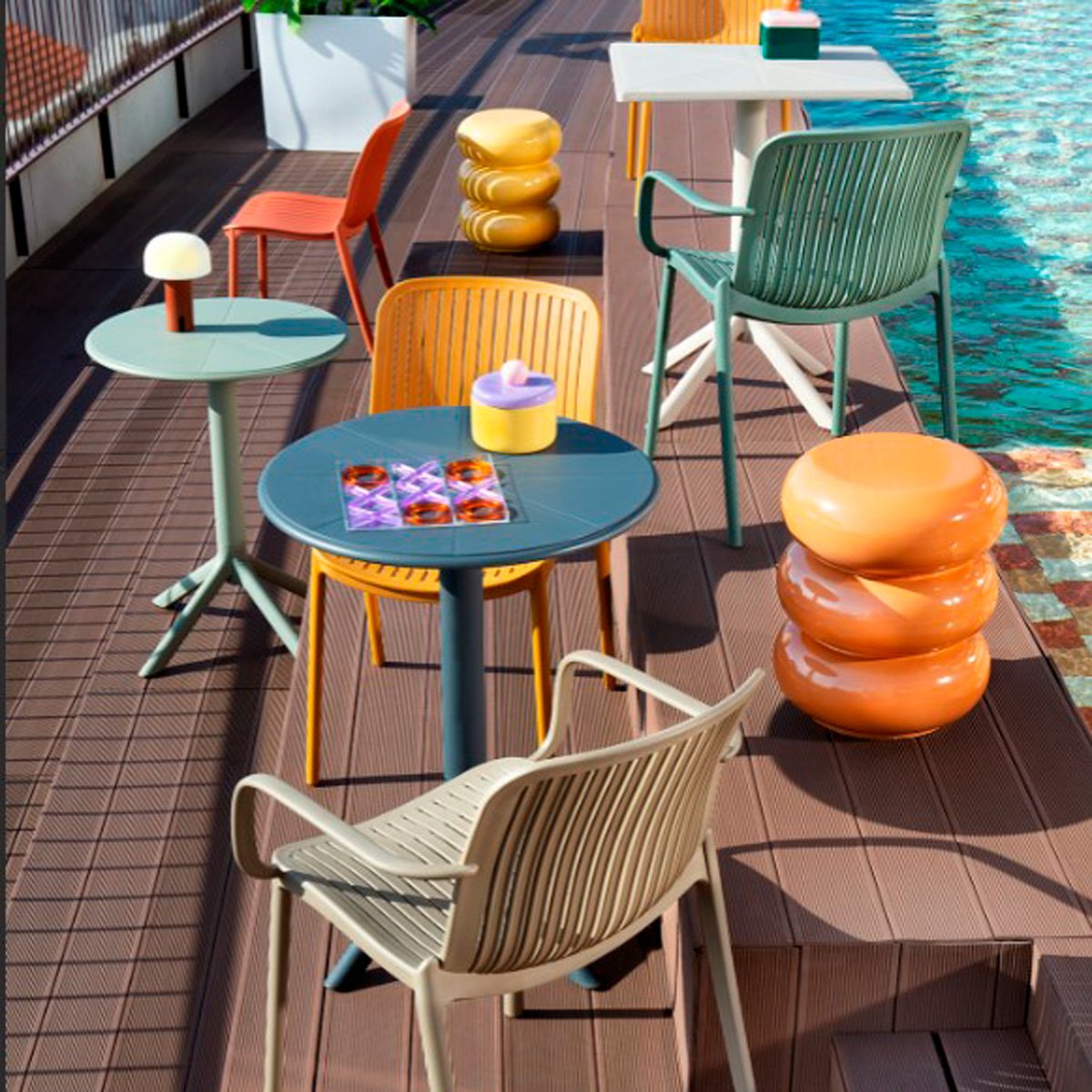 Mesa BARI cinzenta redonda