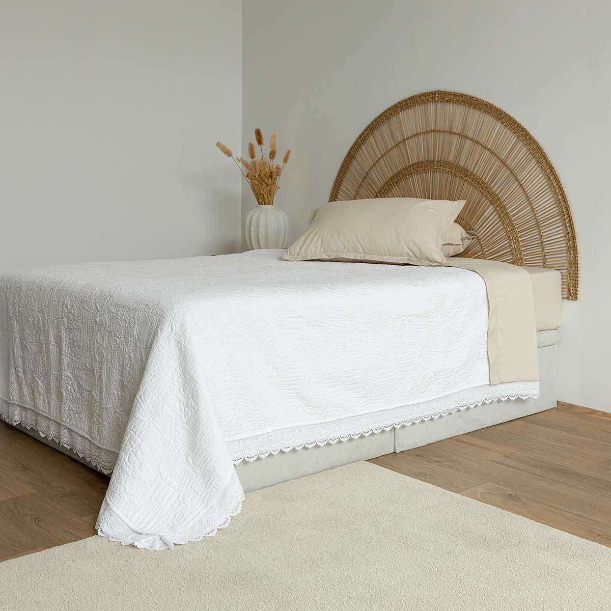 Edredão cru com renda 220x240cm