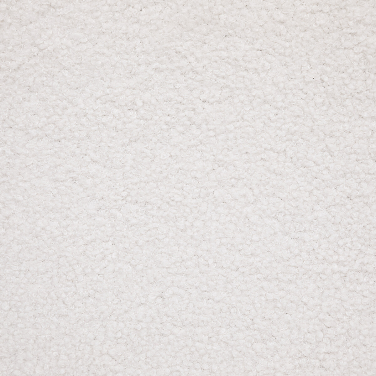 Cadeira ROKA em pelo branco com pernas castanhas