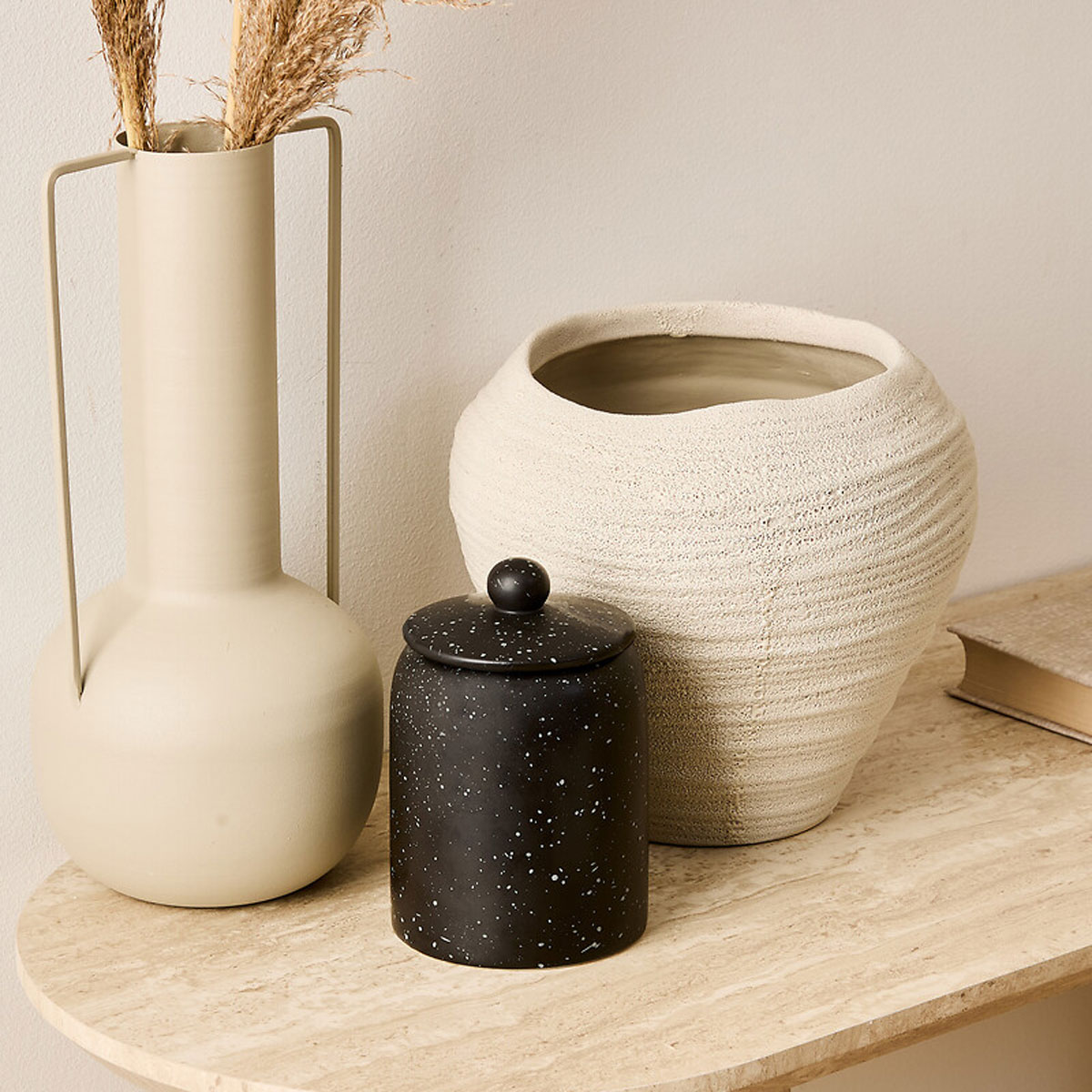 Frasco decorativo WONJ preto 15x10cm