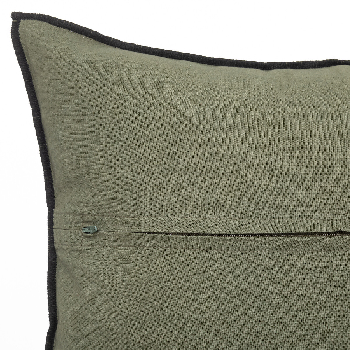Almofada DOLCE RIVIERA verde caqui bordada 45x45cm