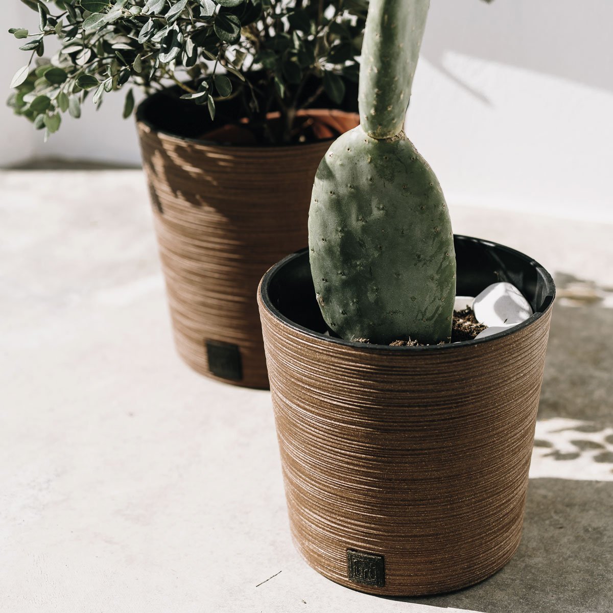 Floreira FURU eco wood castanha 25cm