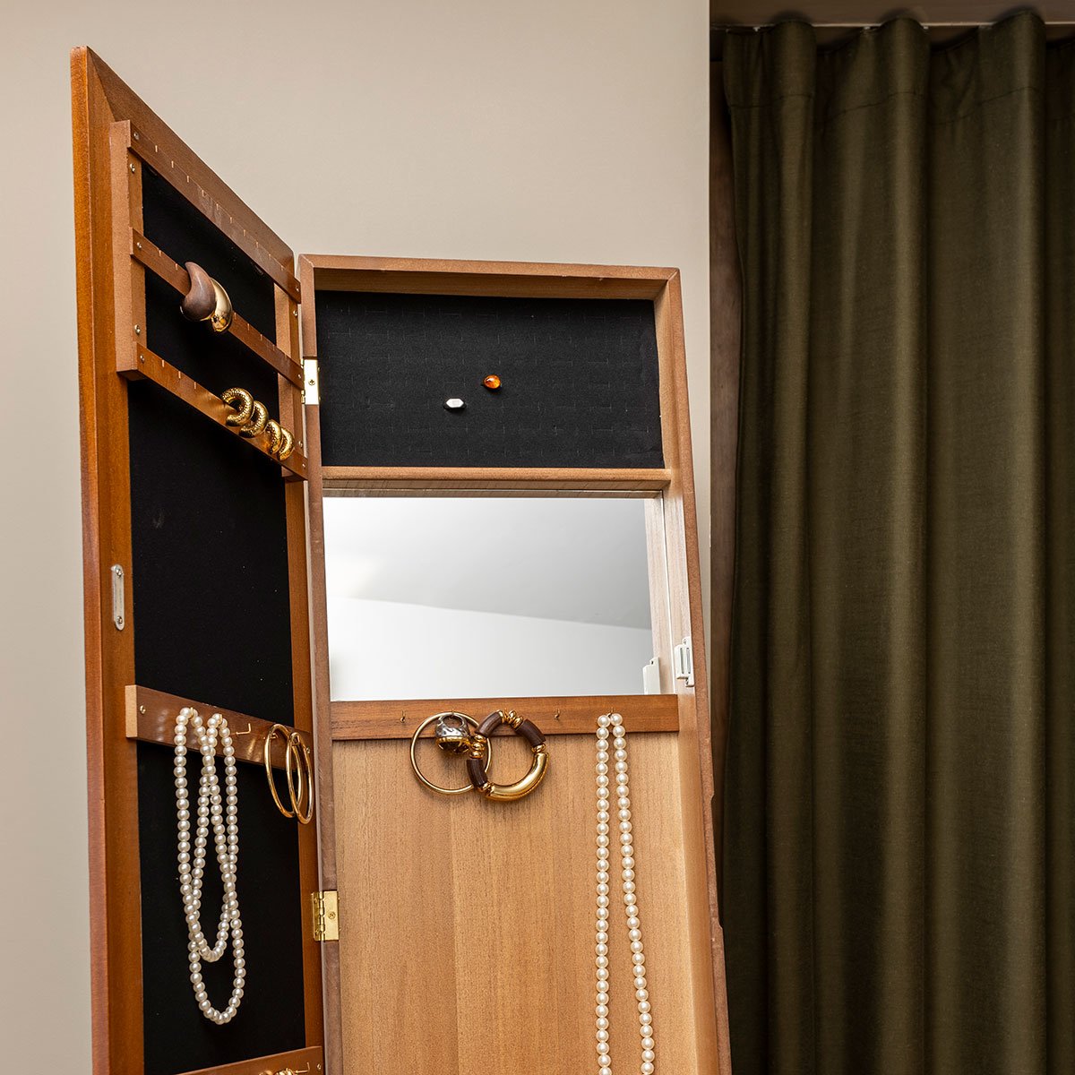 Espelho de ch&atilde;o VIVIA com m&oacute;vel de bijuteria castanho