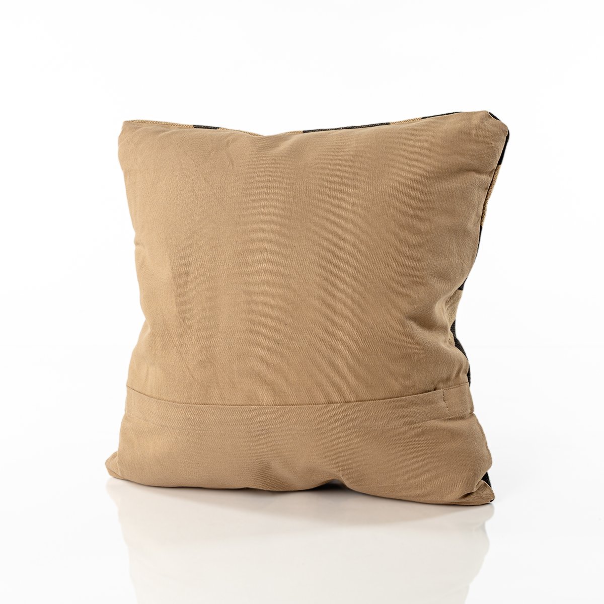 Almofada INUIT geom&eacute;trica cru e preto 40x40cm